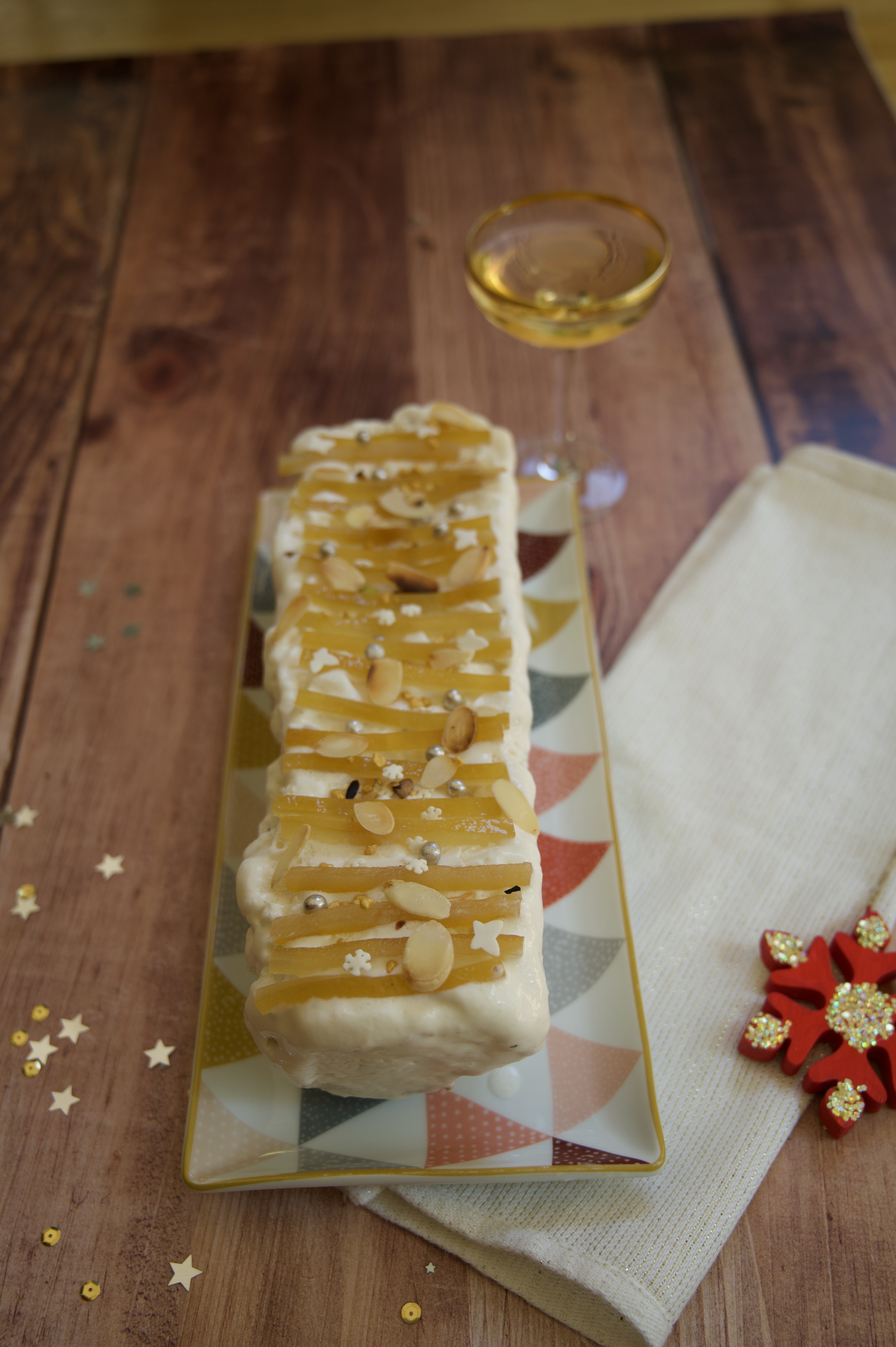 Nougat glacé au miel et fruits secs